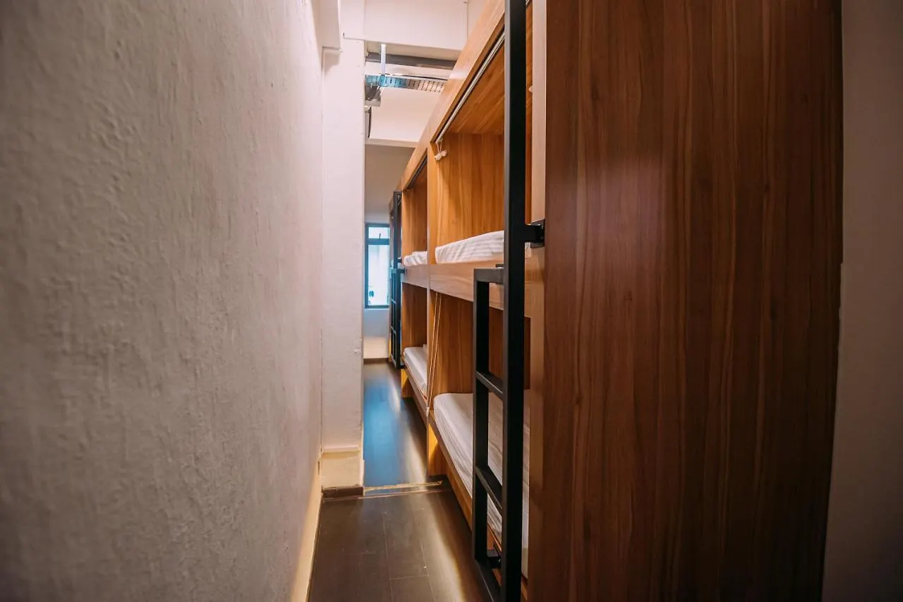 Bluewaters Pods 38 Hongkong St Hostel Singapore