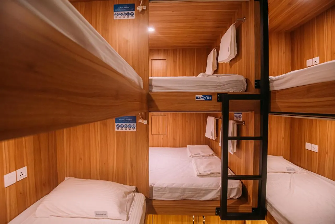 Bluewaters Pods 38 Hongkong St Hostel Singapore