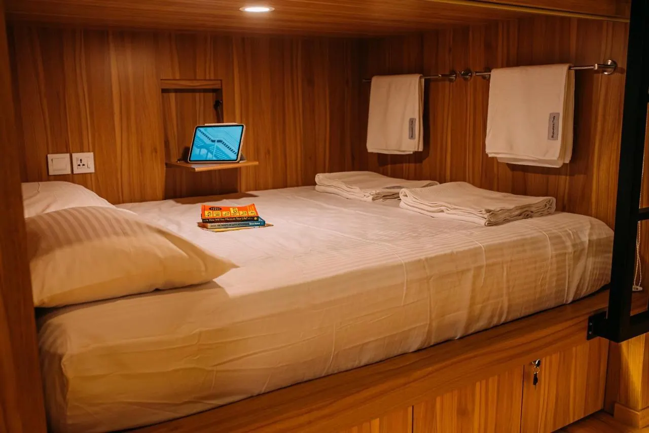 Bluewaters Pods 38 Hongkong St Hostel Singapore
