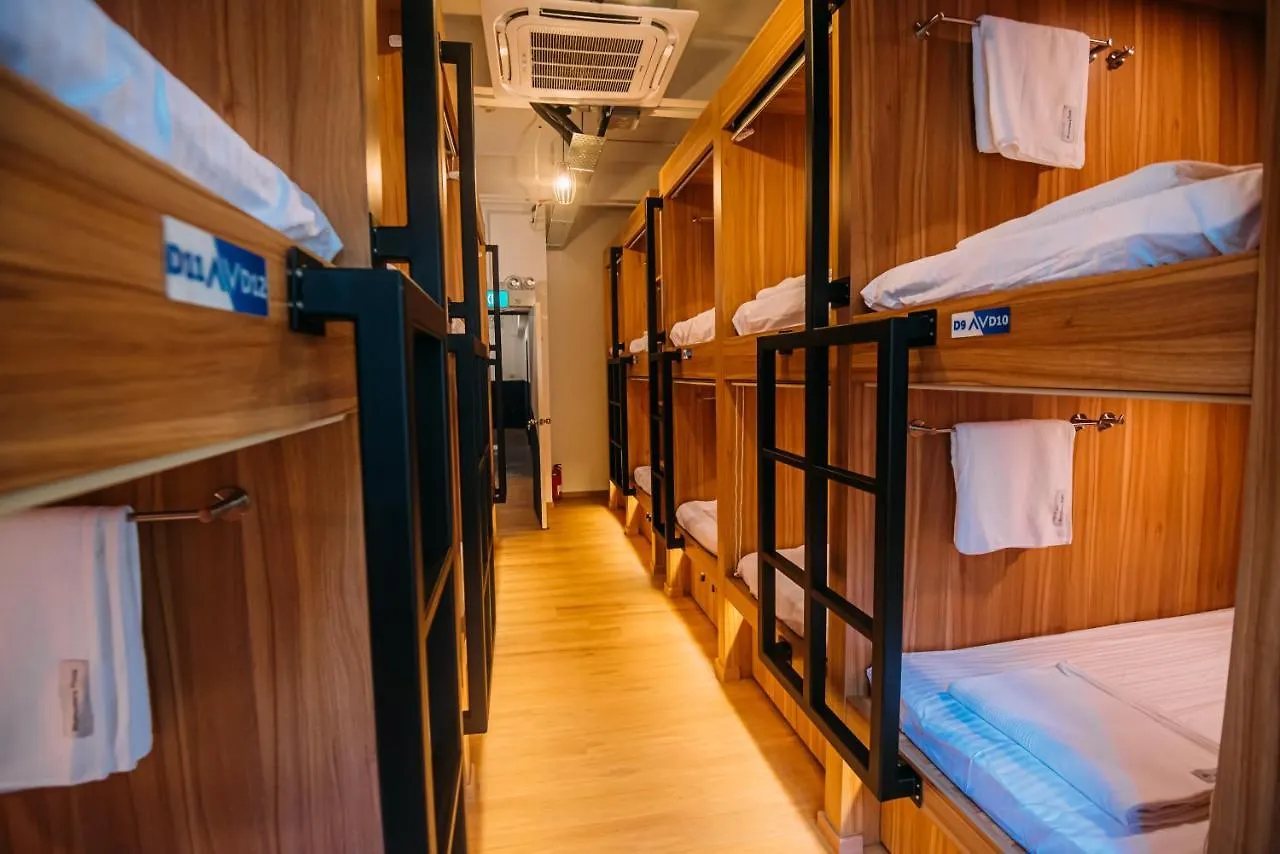 Bluewaters Pods 38 Hongkong St Hostel Singapore
