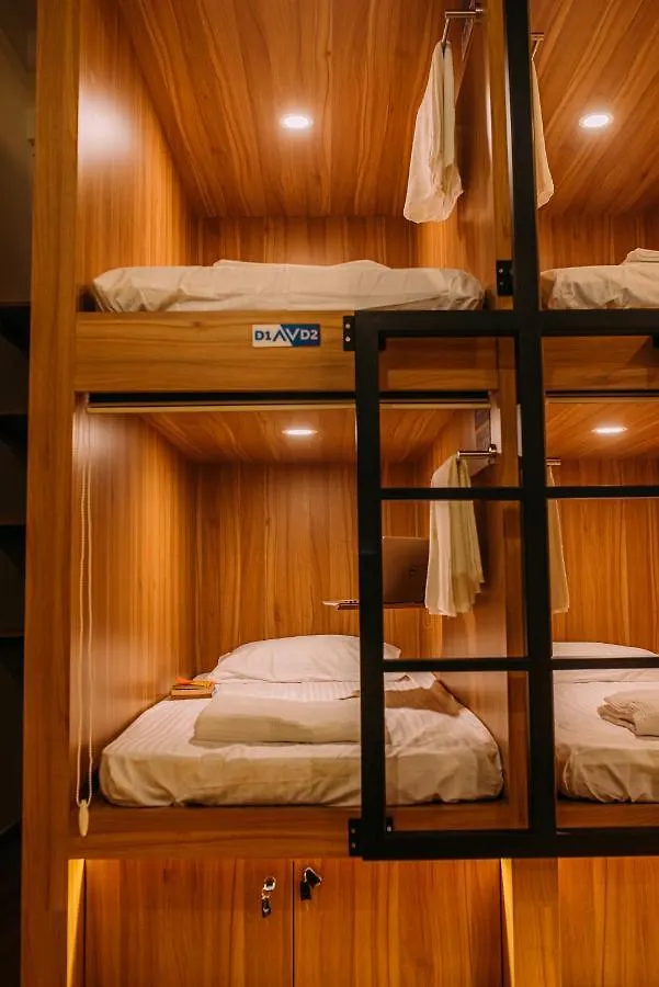 Bluewaters Pods 38 Hongkong St Hostel Singapore