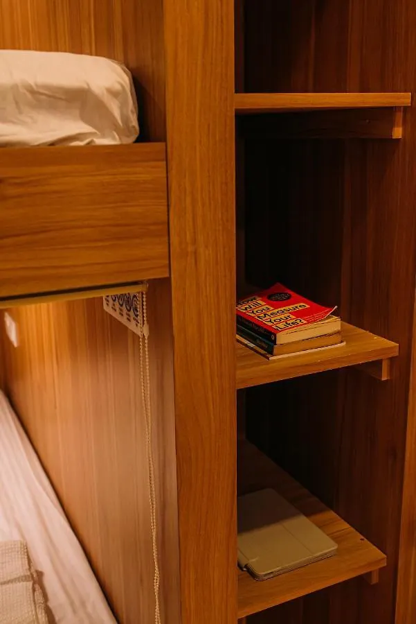 Bluewaters Pods 38 Hongkong St Hostel Singapore